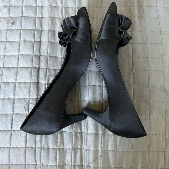 Vaneli Shoes | Open Toe Black Pumps Size 9 M - Picture 2 of 5